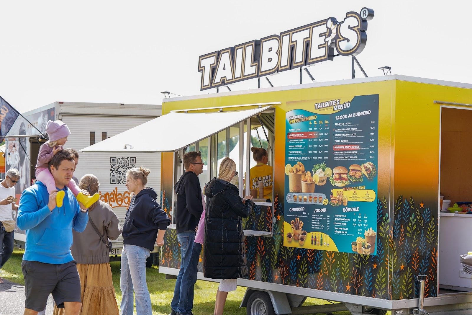 Järjekord TAILBITE’S® toiduauto ees Investeerimisfestivalil 2026