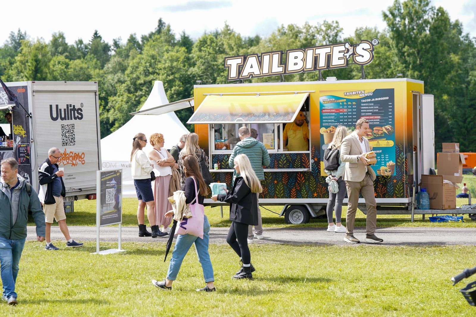 TAILBITE’Si kollane toiduauto ja külalised Investeerimisfestivalil 2026